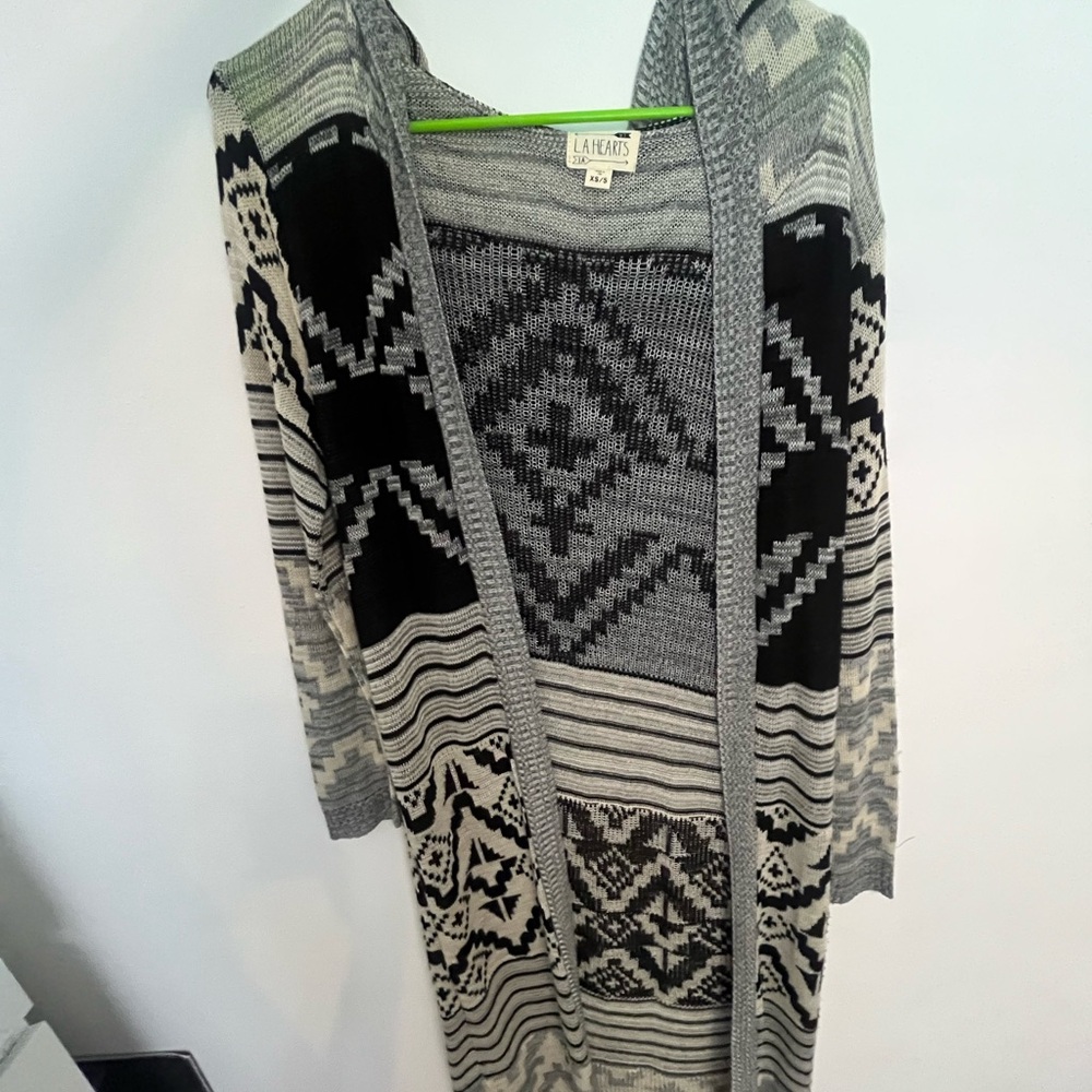 LA Hearts Gray and Black Patterned Women's Sweater